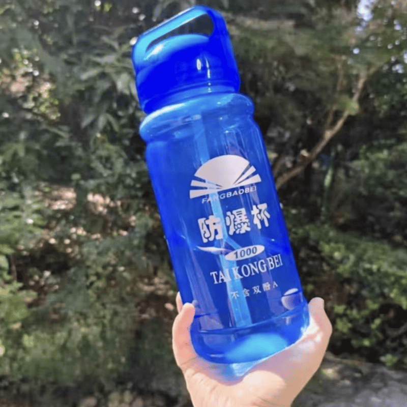1L water bottle